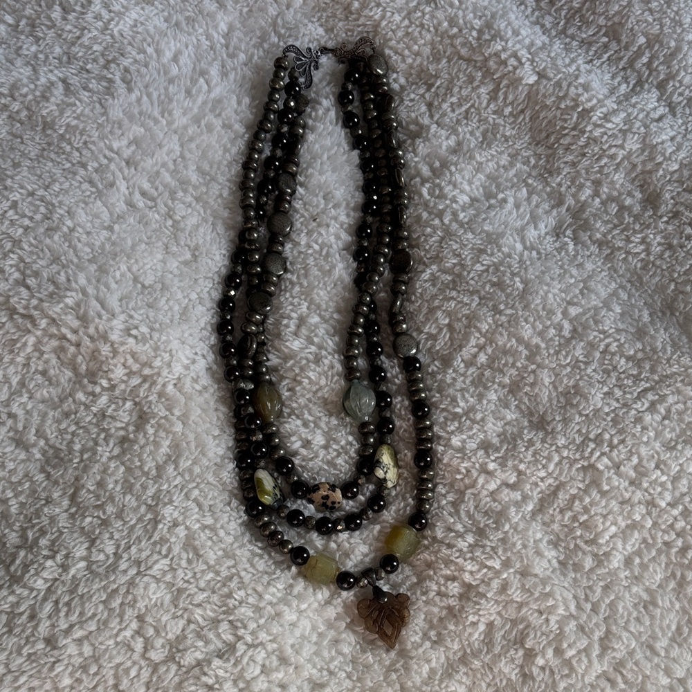 Three tiered necklace